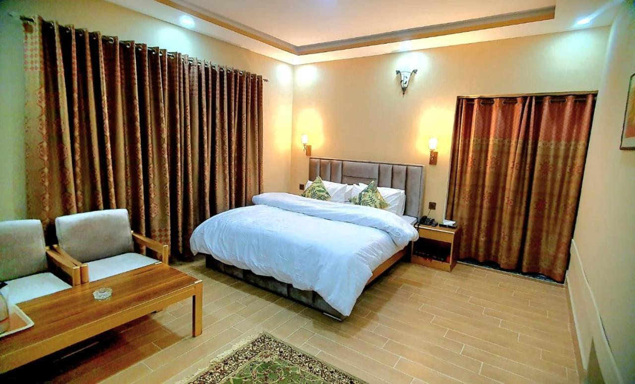 Royal Hotel Naran Exterior foto